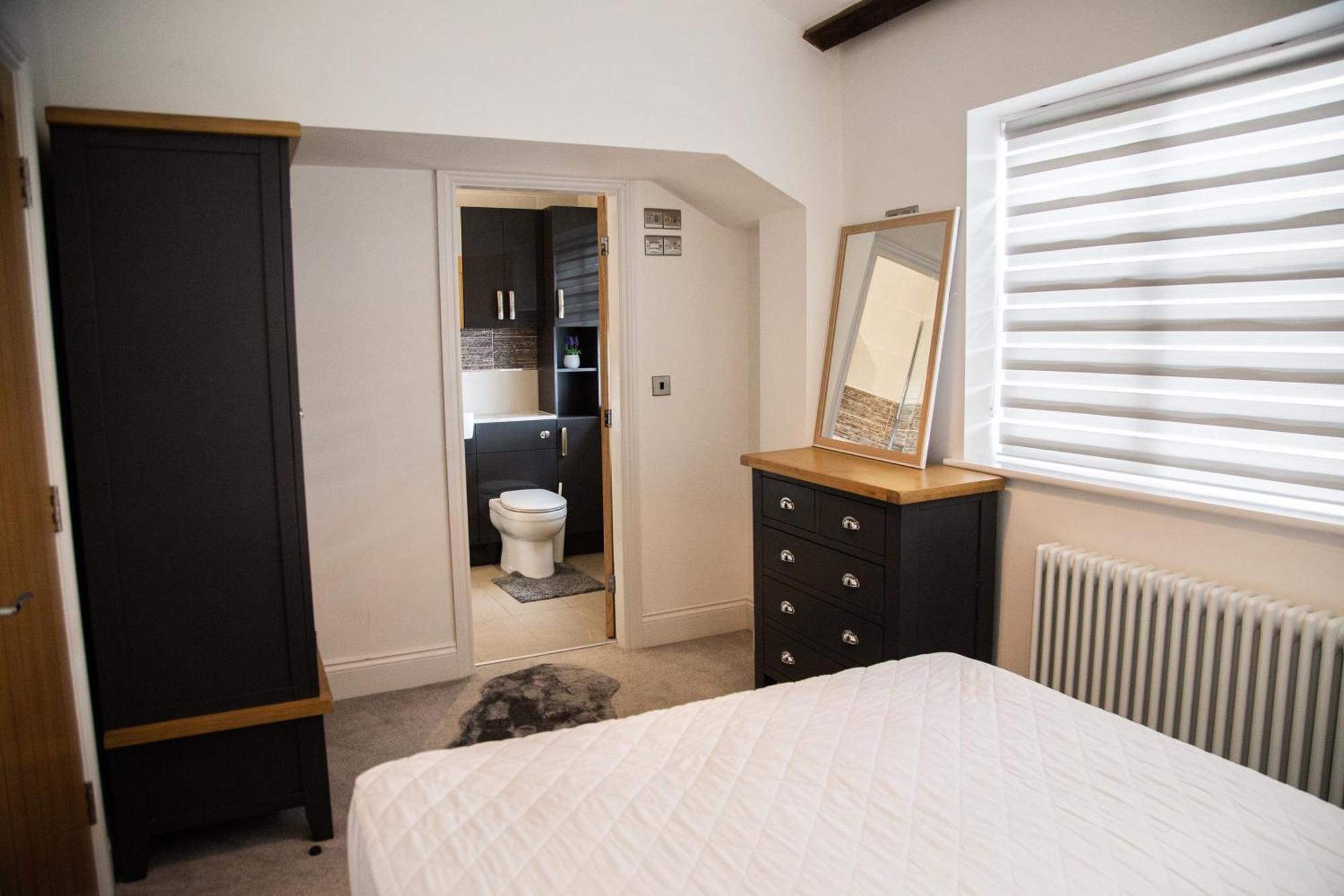 Apartment Academy *